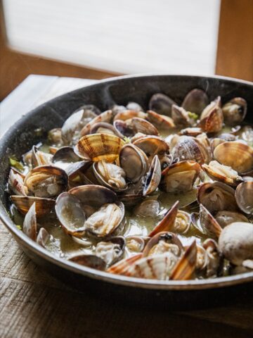 Garlic Steamed Clams