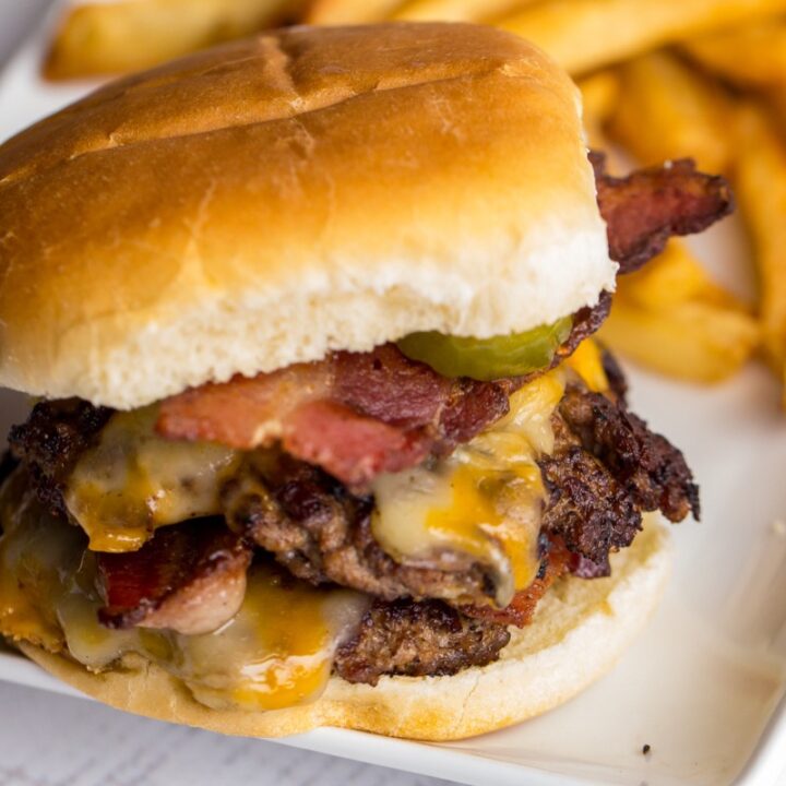 Blackstone Griddle Smash Burger Recipe - Meatloaf and Melodrama