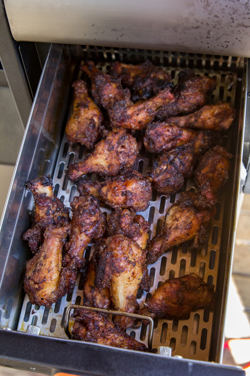 NINJA WOODFIRE OUTDOOR GRILL SMOKED THEN AIR FRIED CHICKEN WINGS! The best  way to cook wings?! 