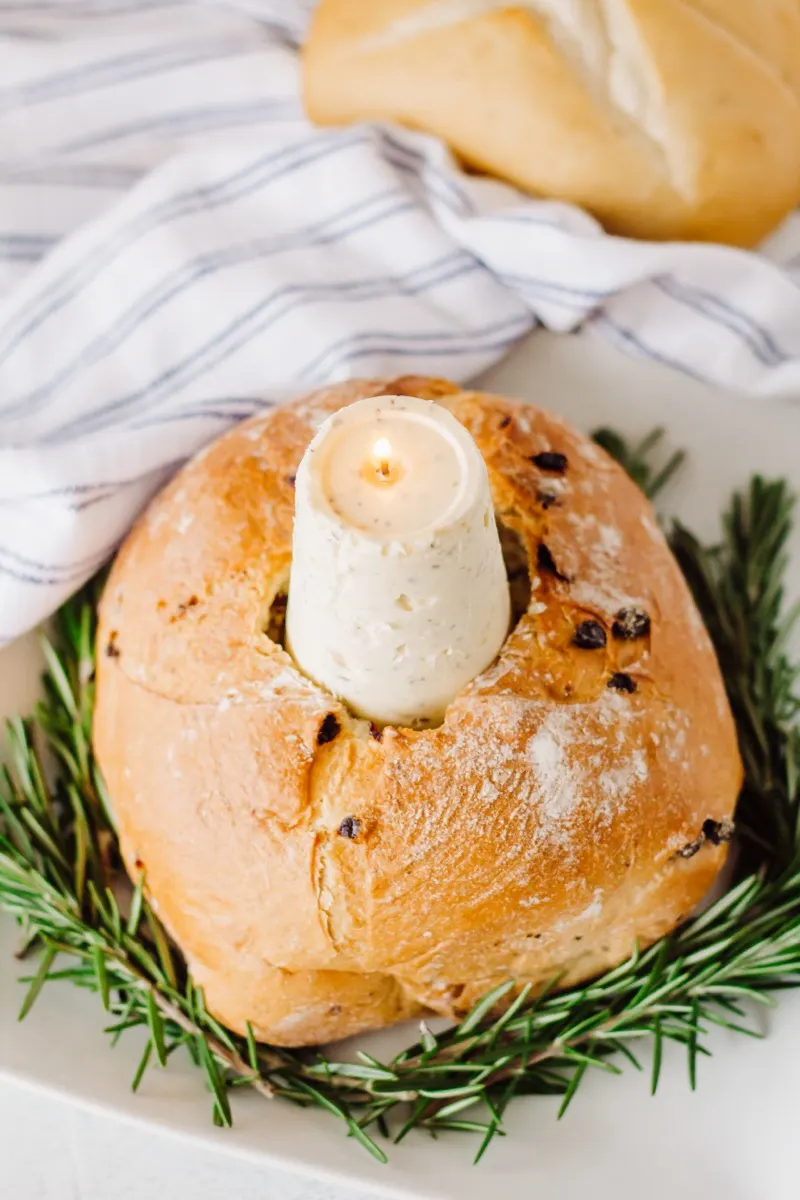 Butter Candle 🕯  You gotta try the Butter Candle 🕯 Everyone is making it  🥰 So easy.. 3 sticks of butter Roasted garlic Sprig of Rosemary Paper Cup Candle  wick (you
