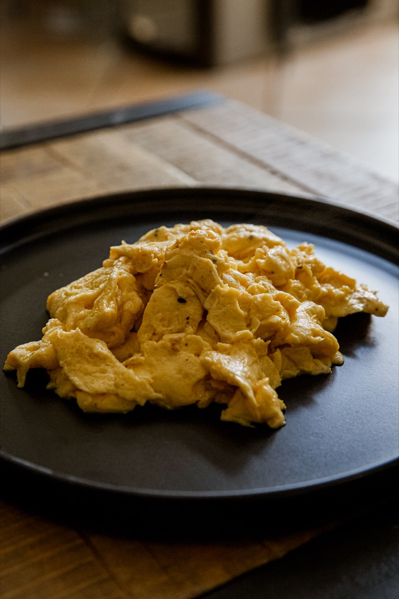 Fluffy Blackstone Scrambled Eggs